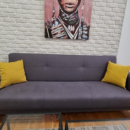 נובי סאד Grove II Apartment = Strict City Centre מראה חיצוני תמונה