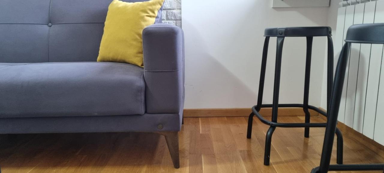 נובי סאד Grove II Apartment = Strict City Centre מראה חיצוני תמונה